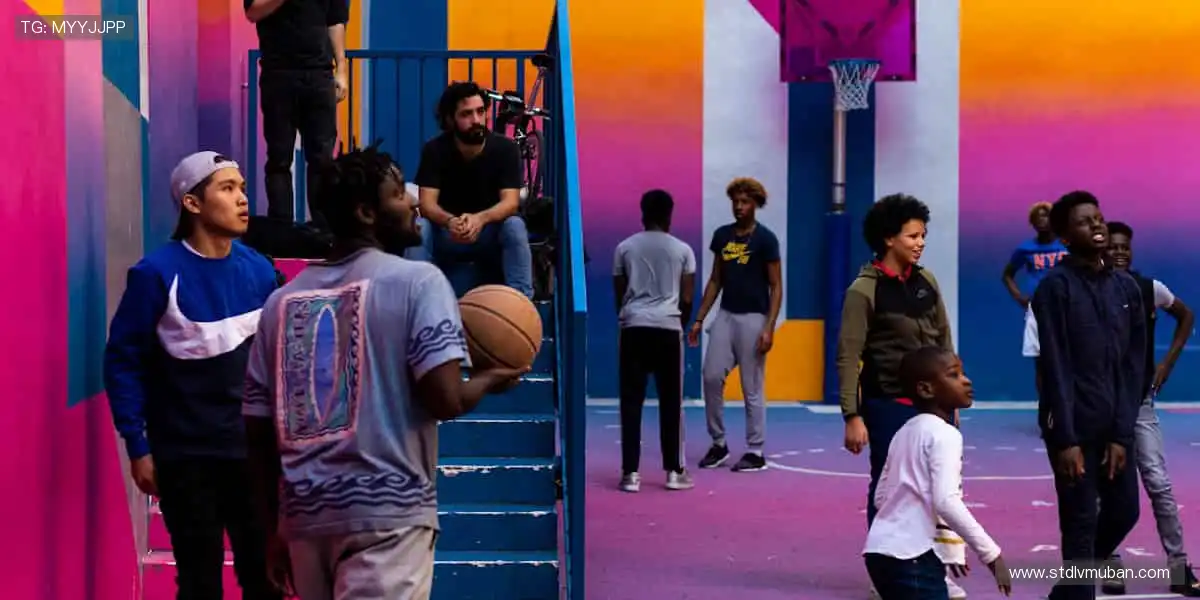 从赛场到生活，热爱不止！🎯 个性周边，让运动精神融入日常！